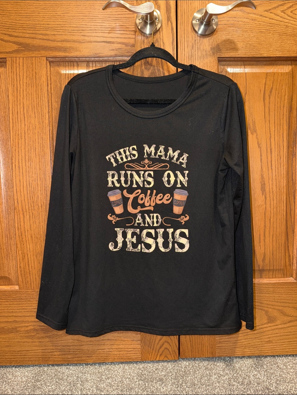 Mama Runs on Coffee and Jesus Graphic Long-Sleeve Tee - Black M?